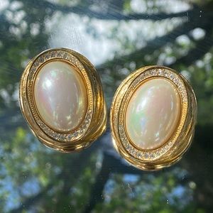 vintage DIOR clip-on pearl earrings